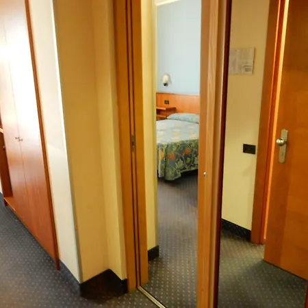 President Hotel 3*